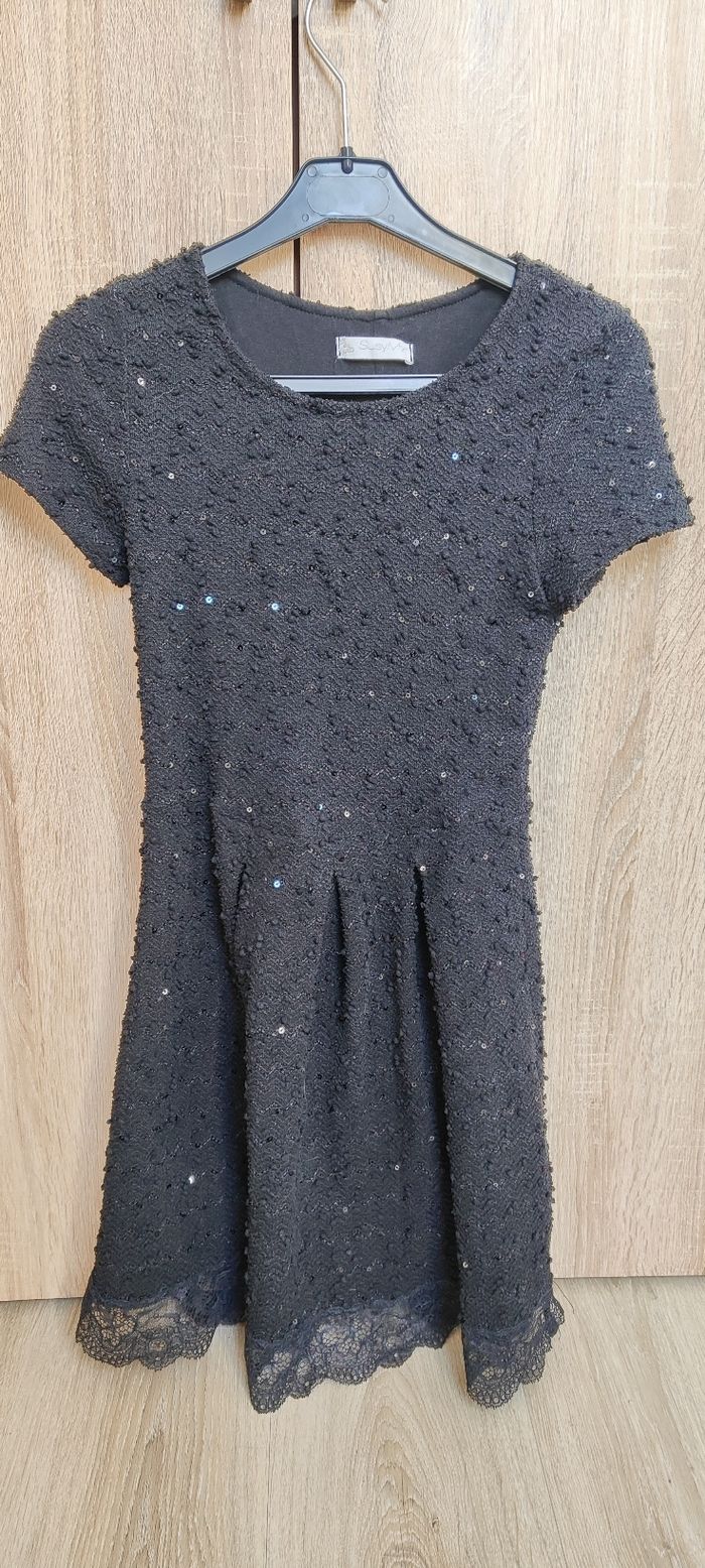 Robe noir pailleté