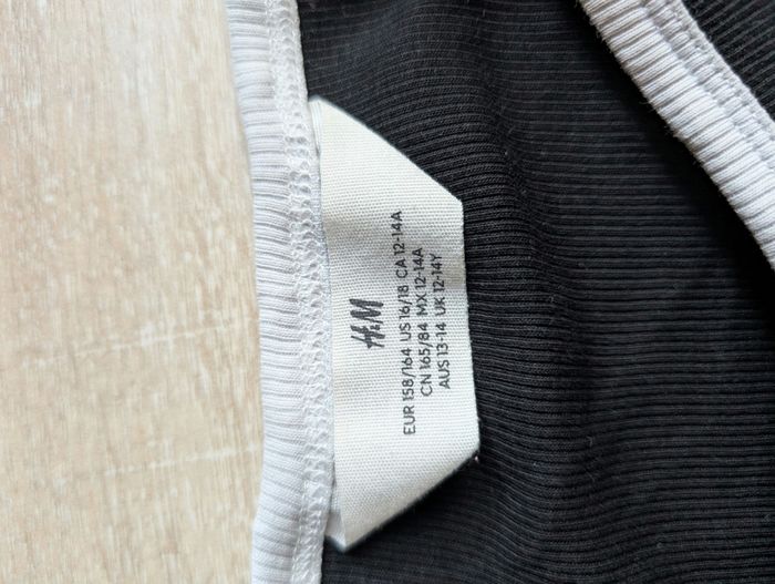 Débardeur noir et blanc H&M taille S - photo numéro 2