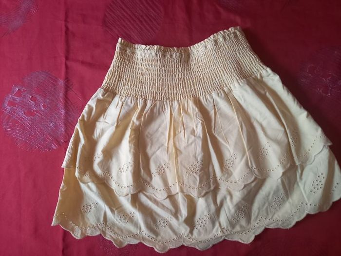 Jupe jaune dentelle 12 ans