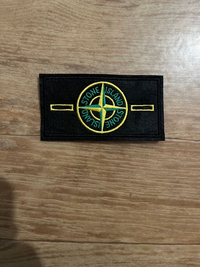 Pull stone Island