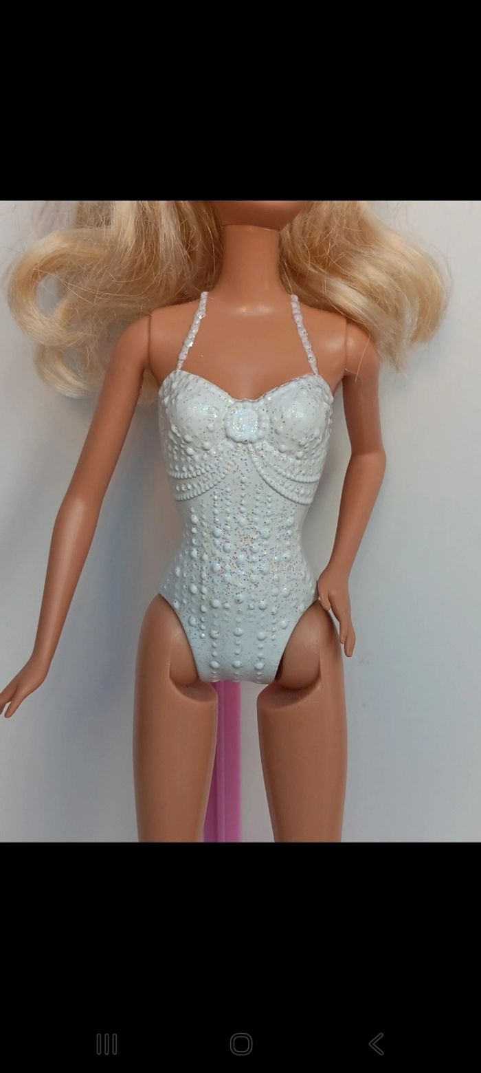 Poupée mattel Barbie Fashion Meets Fairytale Series x9439
Poupée et ensemble compris - photo numéro 9