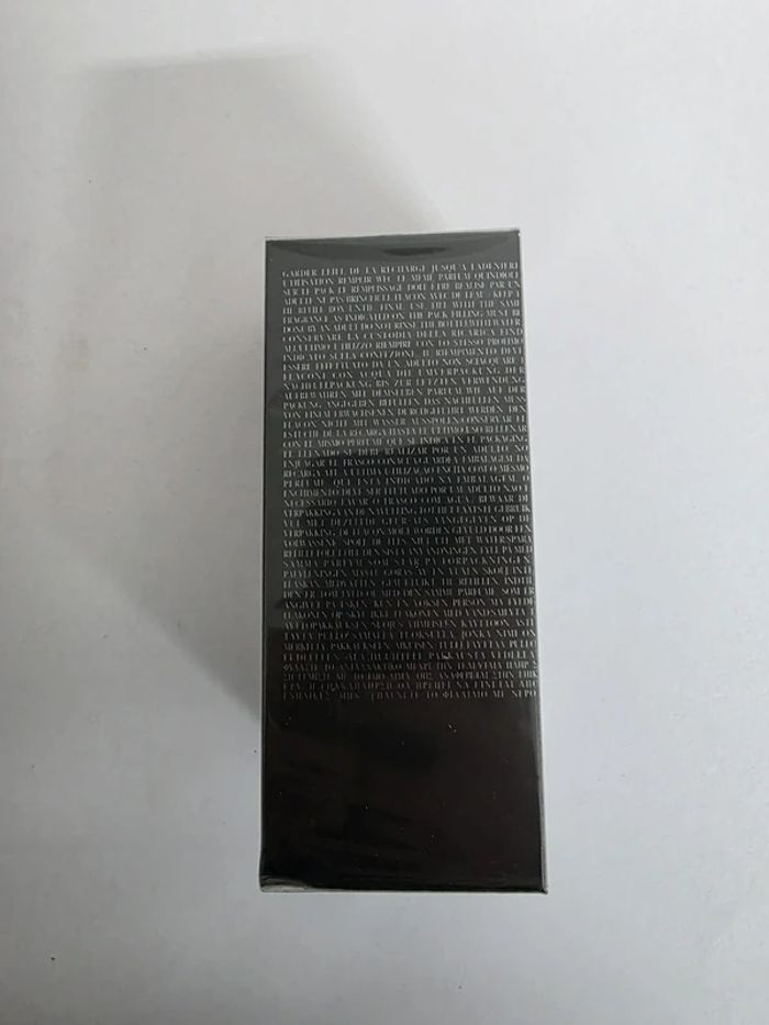 Neuf avec étiquette·Armani - photo numéro 4