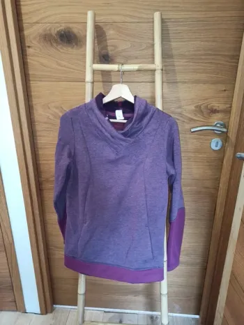 Pull violet