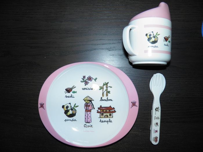 Ensemble repas bébé mélamine "La chaise longue", neuf jamais utilisé