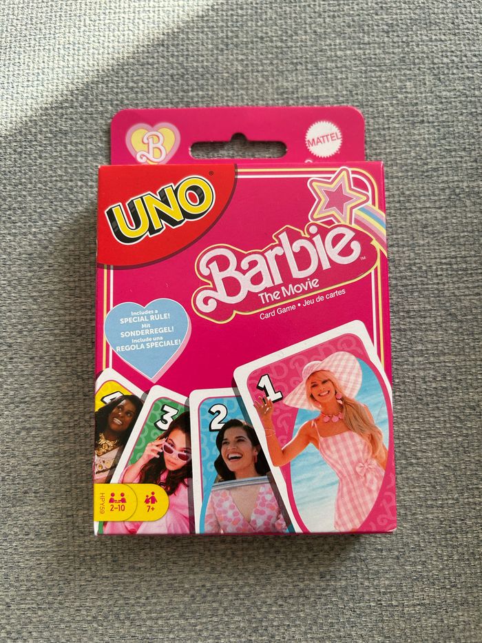 Uno Barbie