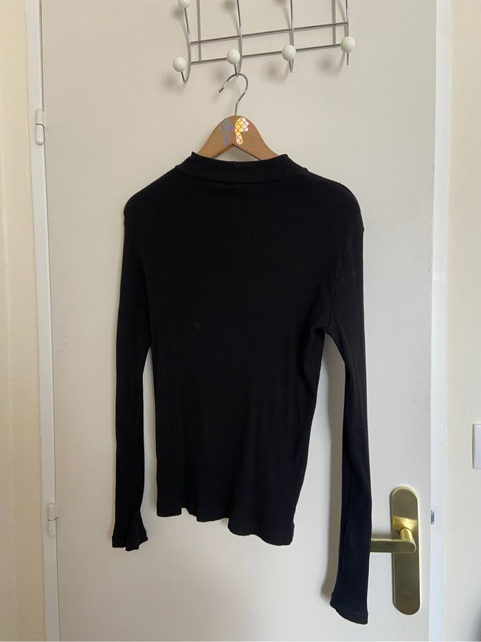 Tee-shirt manches longues côtelé noir – Uniqlo – Taille M – Très bon état - photo numéro 2