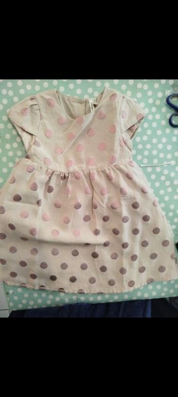 #kytie23moisfille. Robe manches courtes taille 23 mois