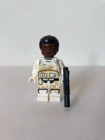 Figurine type lego Général Finn en tenus de Stormtrooper. Star Wars