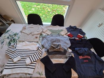 Lot de 8 pulls et sweats