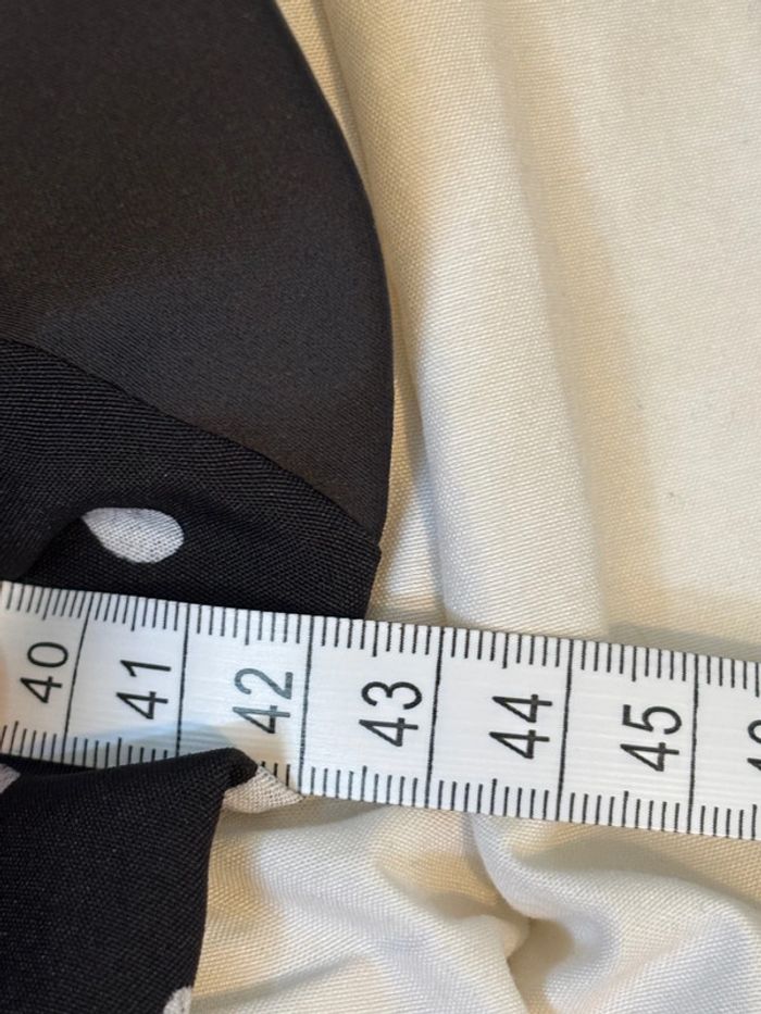Belle robe pin up noire à pois blanc avec lacets au dos + jupon M/38 - photo numéro 5