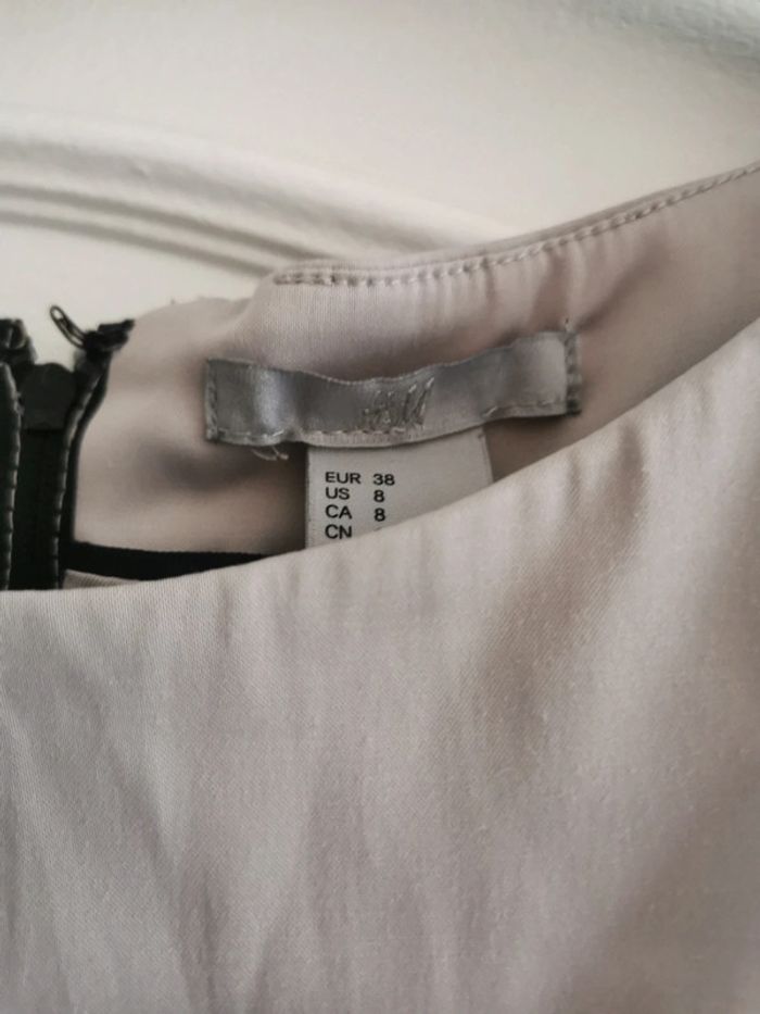 Robe dentelle - photo numéro 3