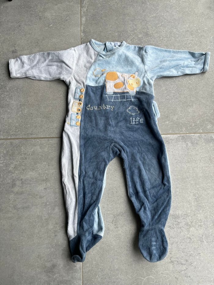 Lots pyjamas 18mois - photo numéro 3