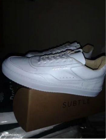 Baskets sigma cuir blanche t.42 NEUVE