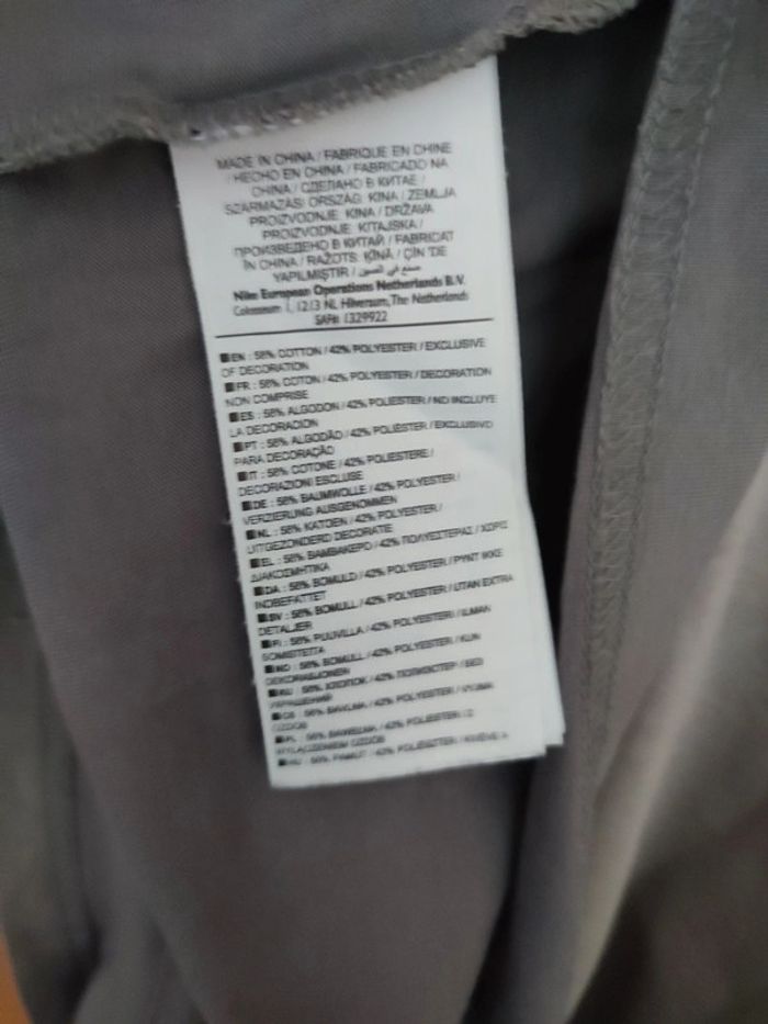 T-shirt Nike Dri-FIT taille M – design basket futuriste
- Bryant Robot bionique - photo numéro 6