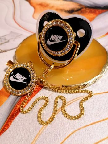 Tétine Nike