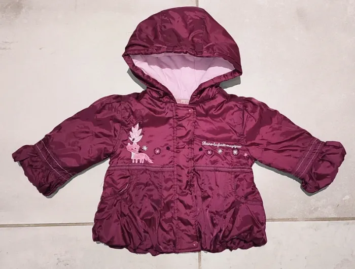 Jolie veste type doudoune - fille 6 mois - excellent état