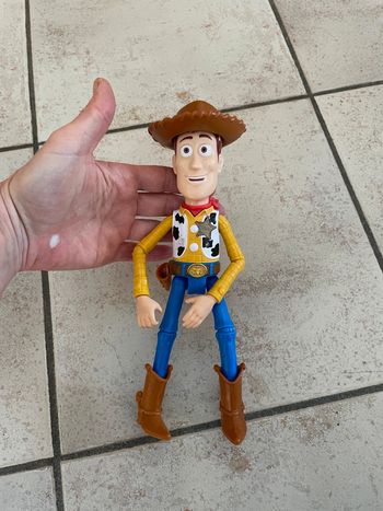 Woody Toy Story parle en français (2017)