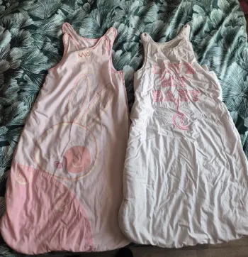 Lot de 2 gigoteuses fille