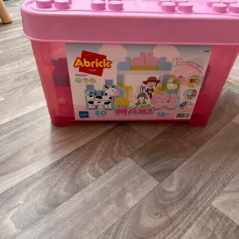 Lego abrick