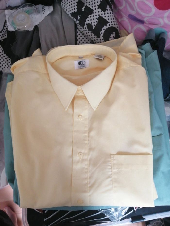 Chemise taille 43/44 de la marque Sergio Vitti couleur jaune pastel à manche - photo numéro 15