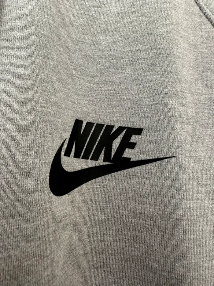 Nike pull gris taille L pour homme neuf avec étiquette - photo numéro 2