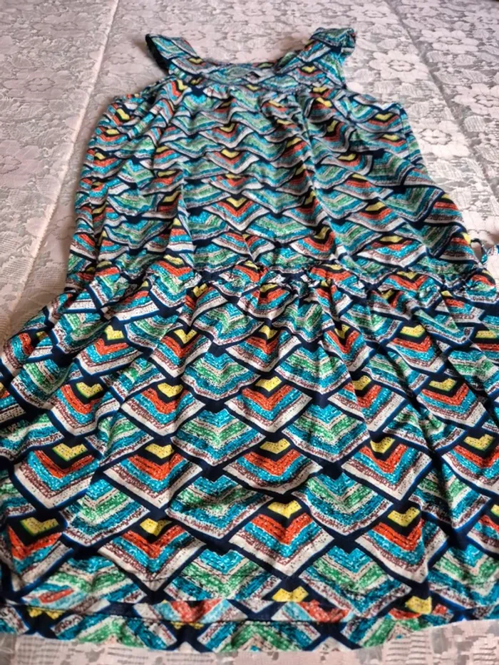 Robe T 6/7 ans - photo numéro 2