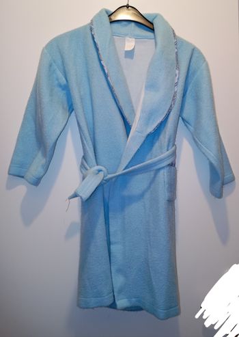 Robe de chambre peignoir bleu ciel Courtelle 
T. 10 ans