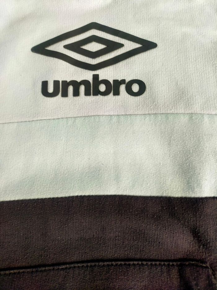 Sweat à capuche Umbro - photo numéro 2