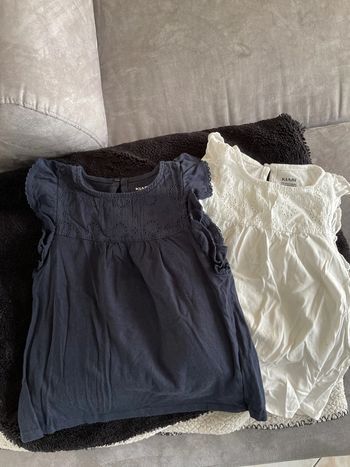 Lot 2 t shirt taille 6 ans