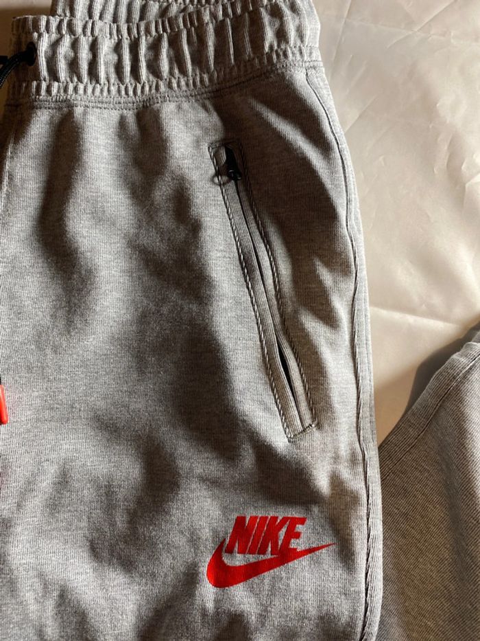 Jogging nike - photo numéro 2