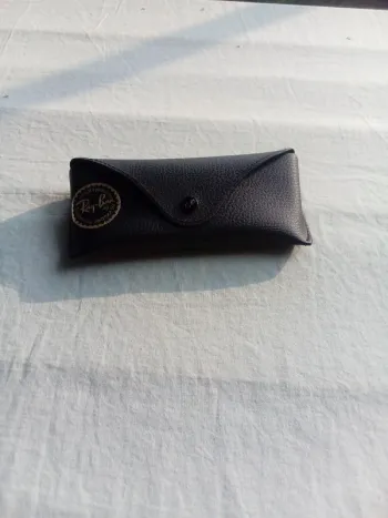 Étui de protection lunettes ray ban