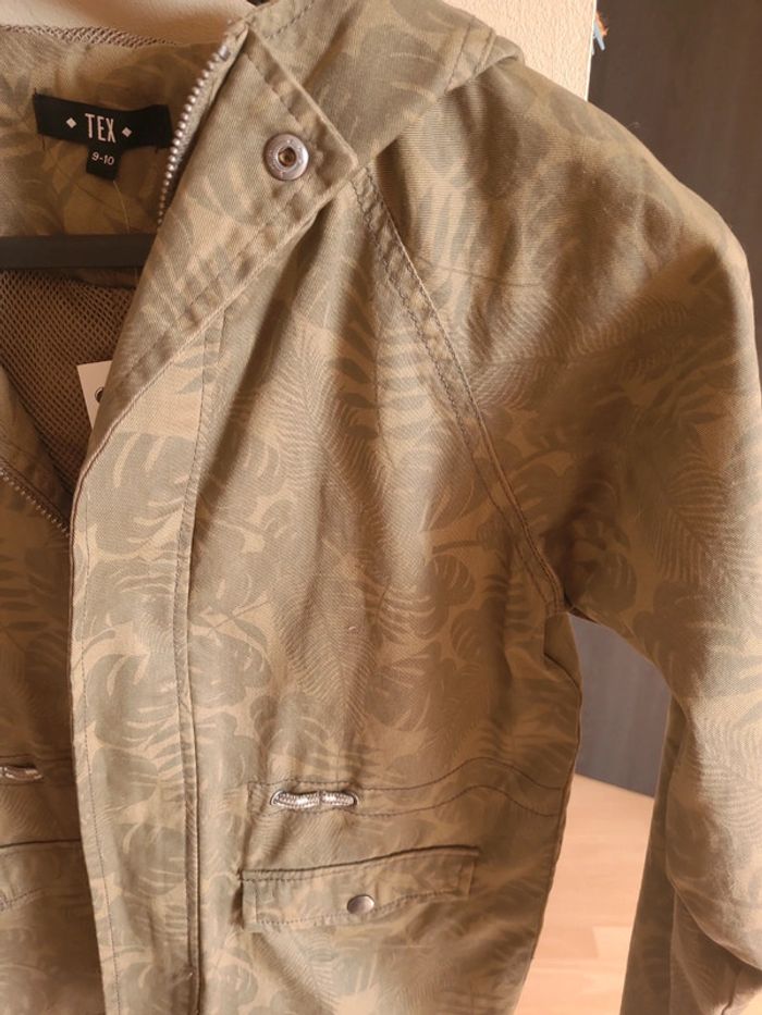 Veste imper kaki neuve 9/10 ans - photo numéro 2