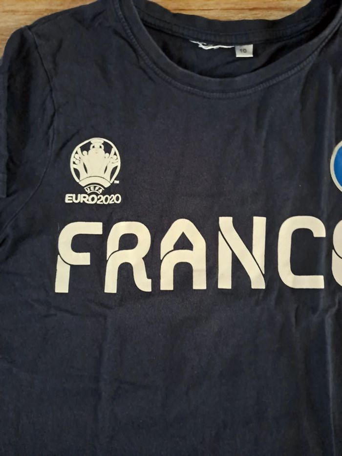 T-shirt garçon en 10 ans - photo numéro 2