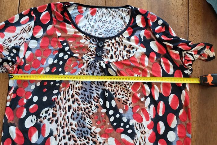 Tunique manches courtes à motifs rouge noir blanc et léopard Hong Hong Taille 46 - photo numéro 13