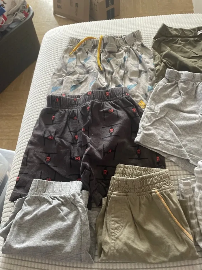 Lot short 18-24 mois - photo numéro 2