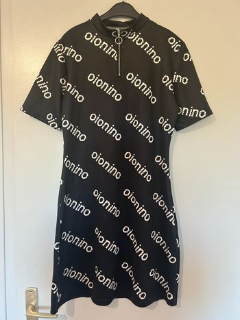 robe noir et blanche