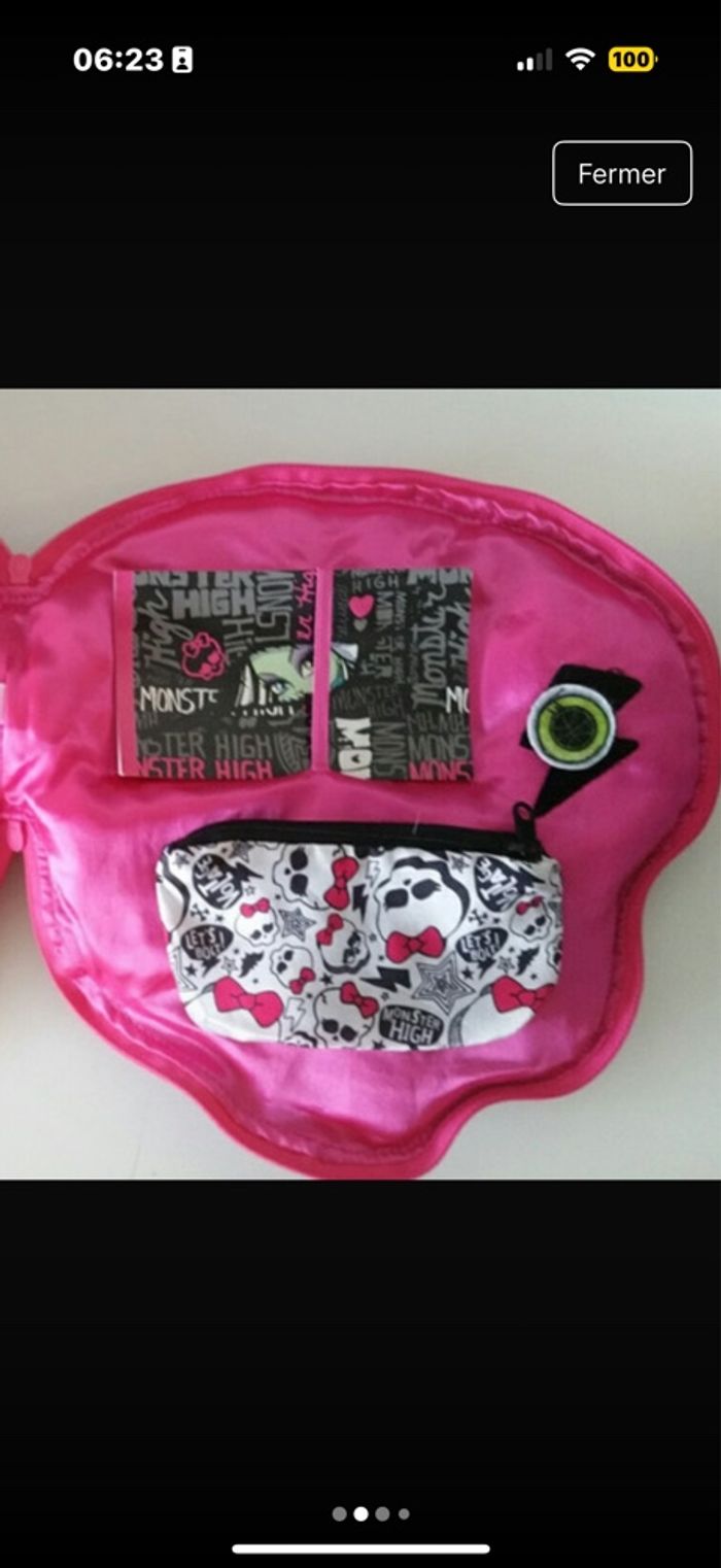 Coussin secret Monster High 1ère génération avec accessoires - photo numéro 3