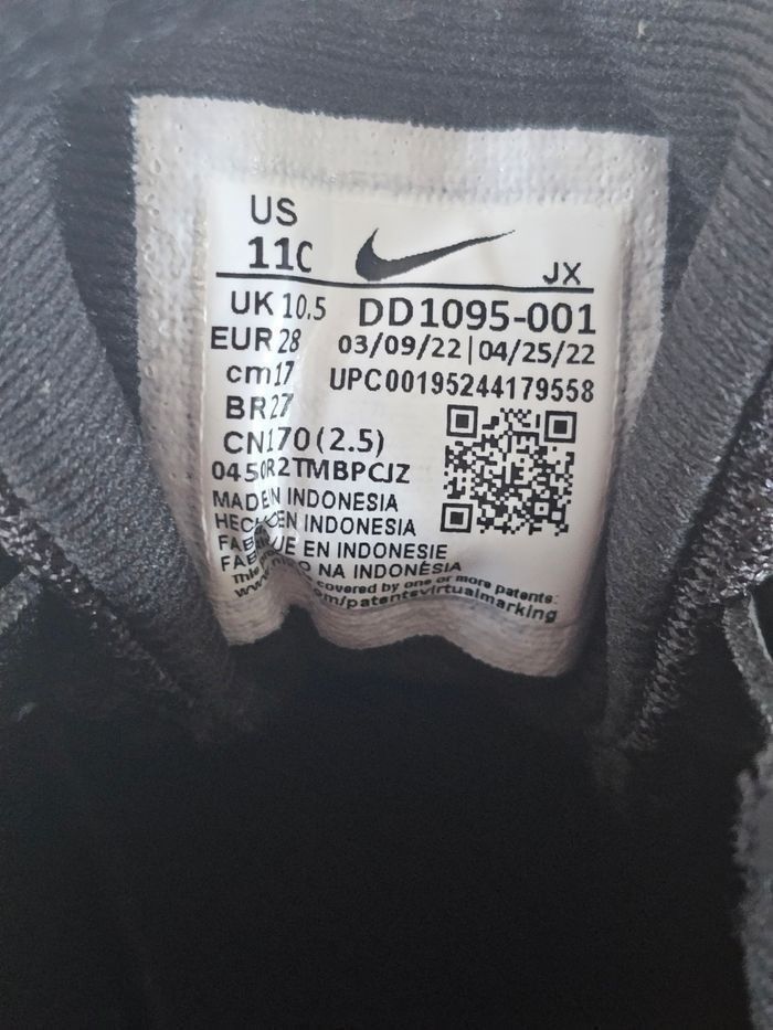 Basket Nike noir pointure 28 neuves - photo numéro 6