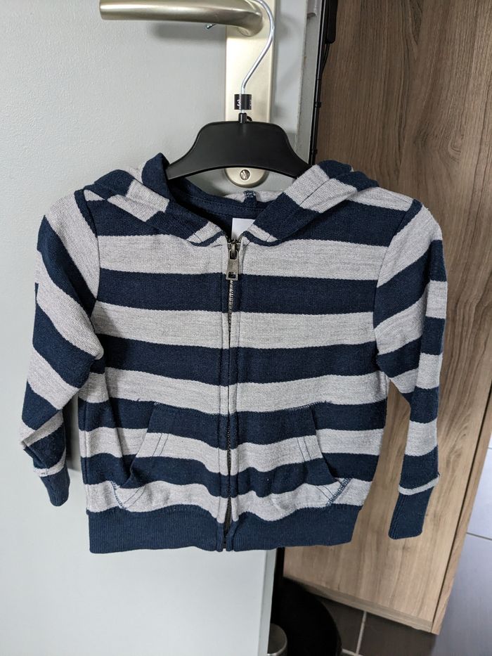 Gilet à capuche garçon C&A 2 ans