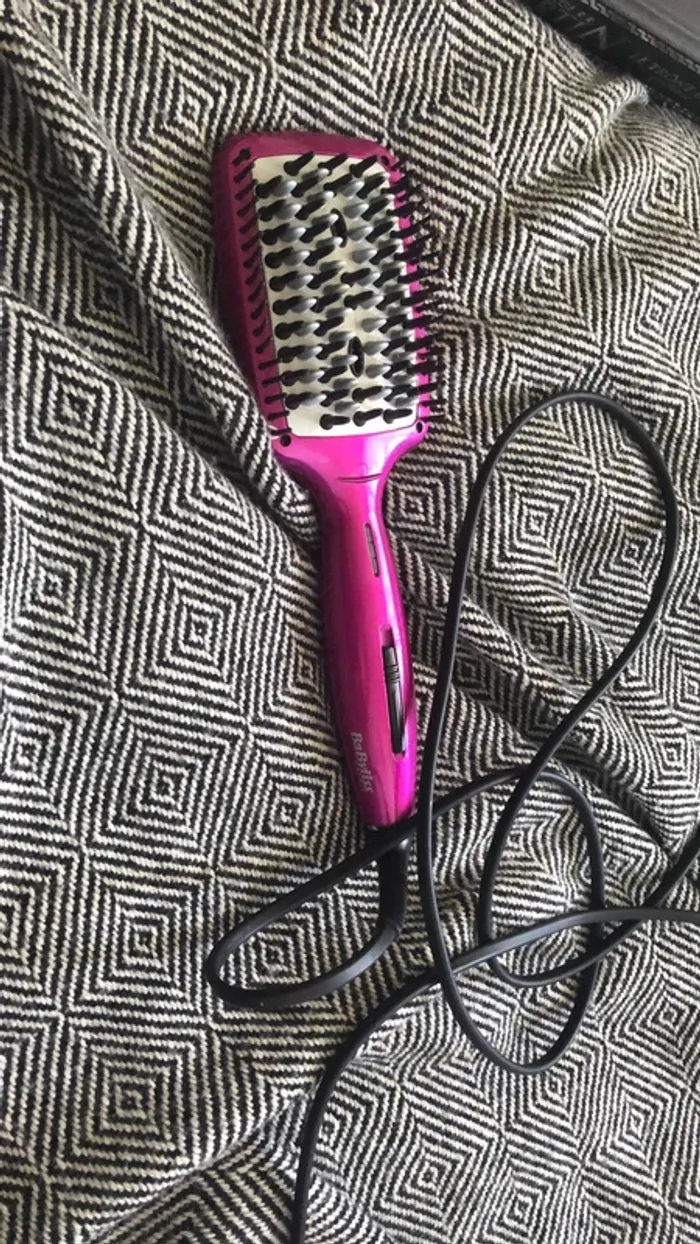 Brosse chaussante lissante Babyliss