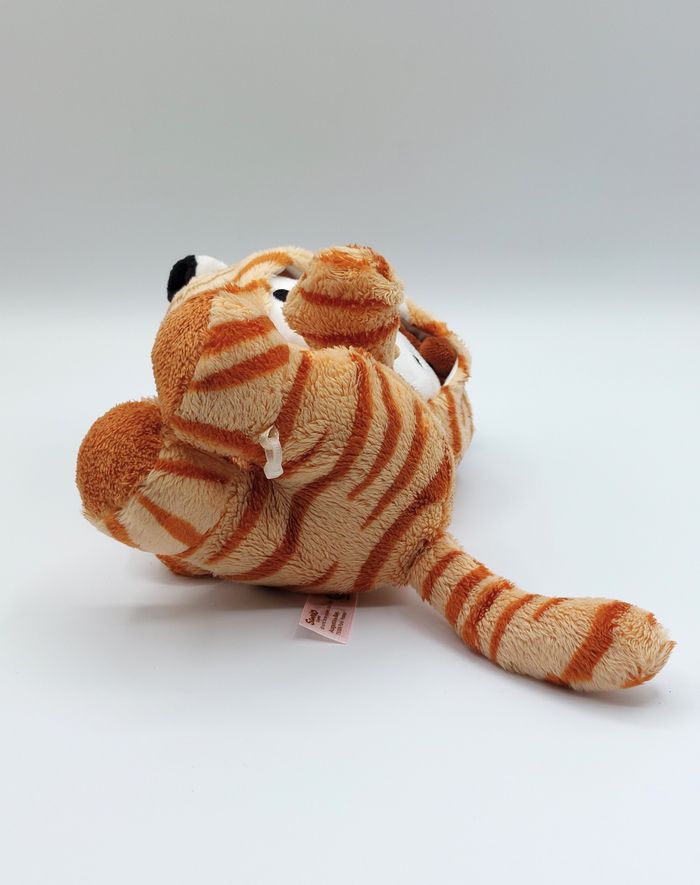 Petite Peluche doudou Hello Kitty déguisé en tigre chat SANRIO 17 cm assis - photo numéro 5