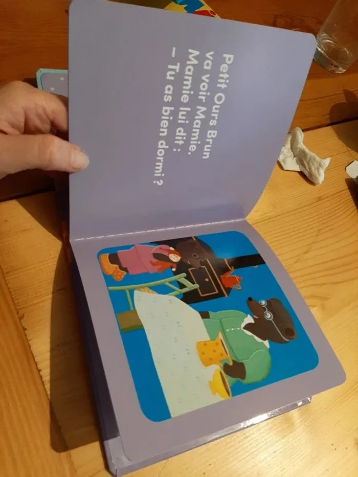 Livre petit ours brun et sa mamie - photo numéro 3