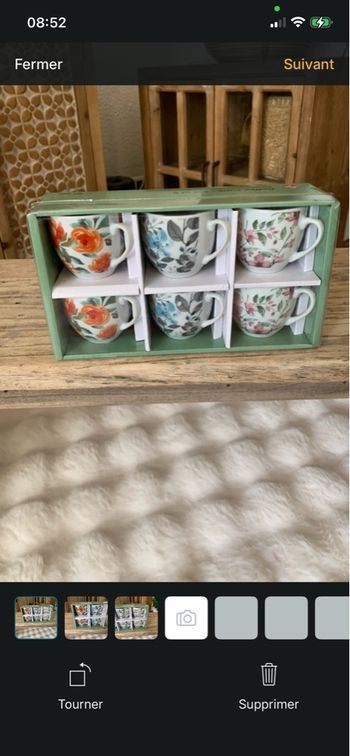 Coffret de six tasses à café fleuries neuf