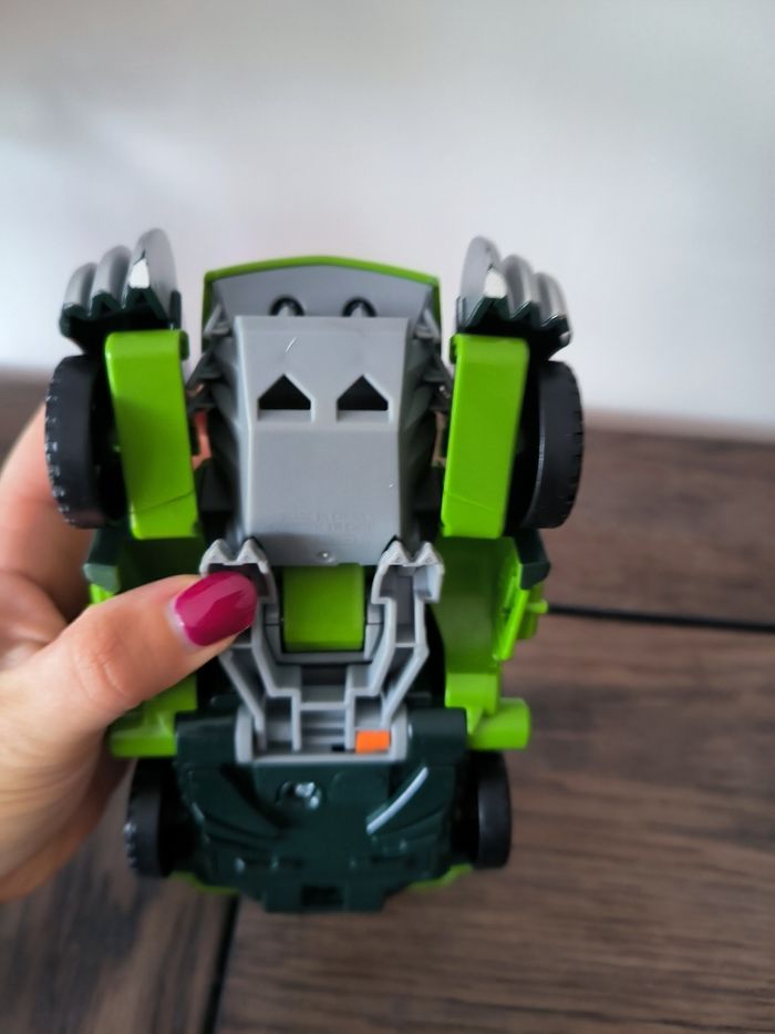 Voiture dinosaure - photo numéro 4