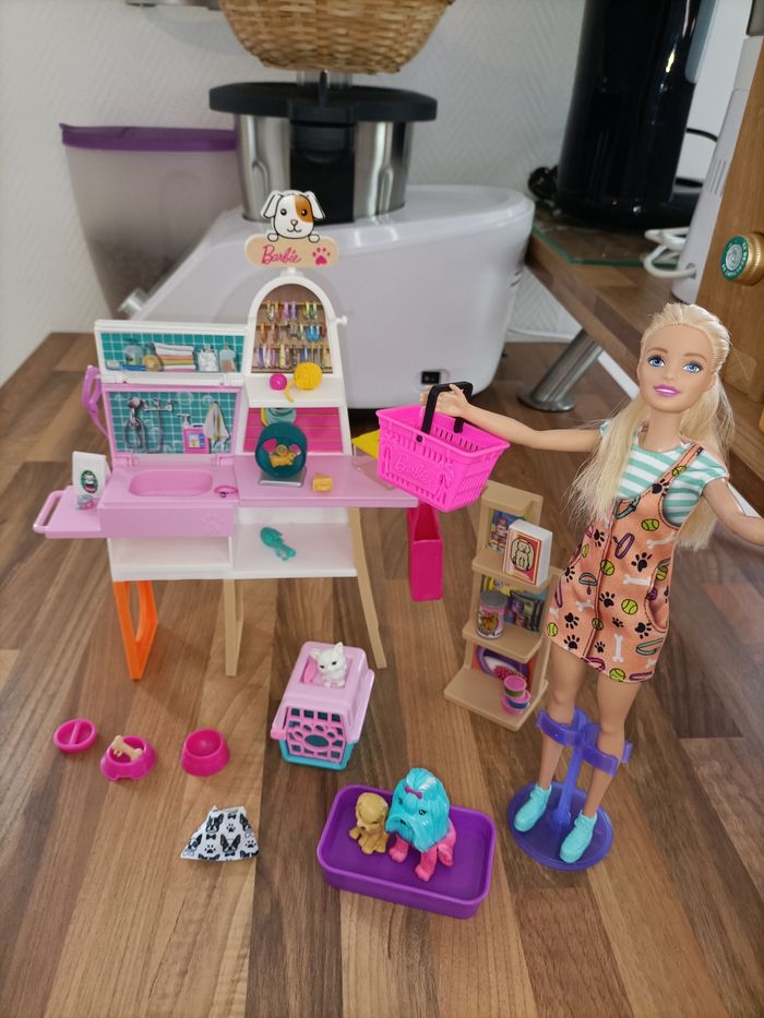 Animalerie Barbie avec mobilier nombreux accessoires et animaux - photo numéro 2