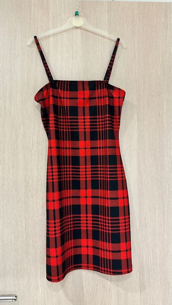 Robe rouge carreaux