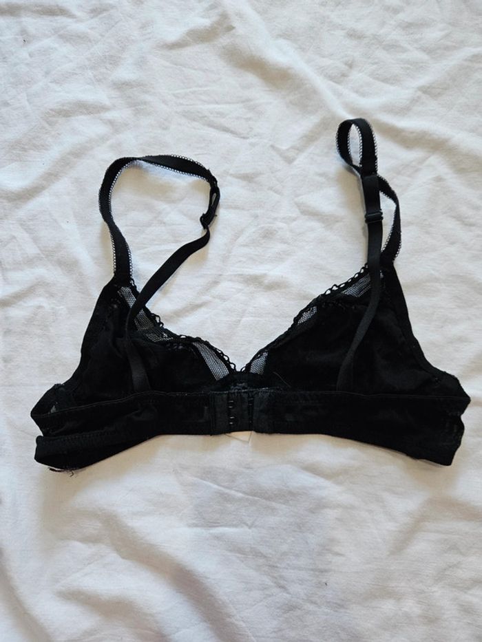 Soutien-gorge - photo numéro 3