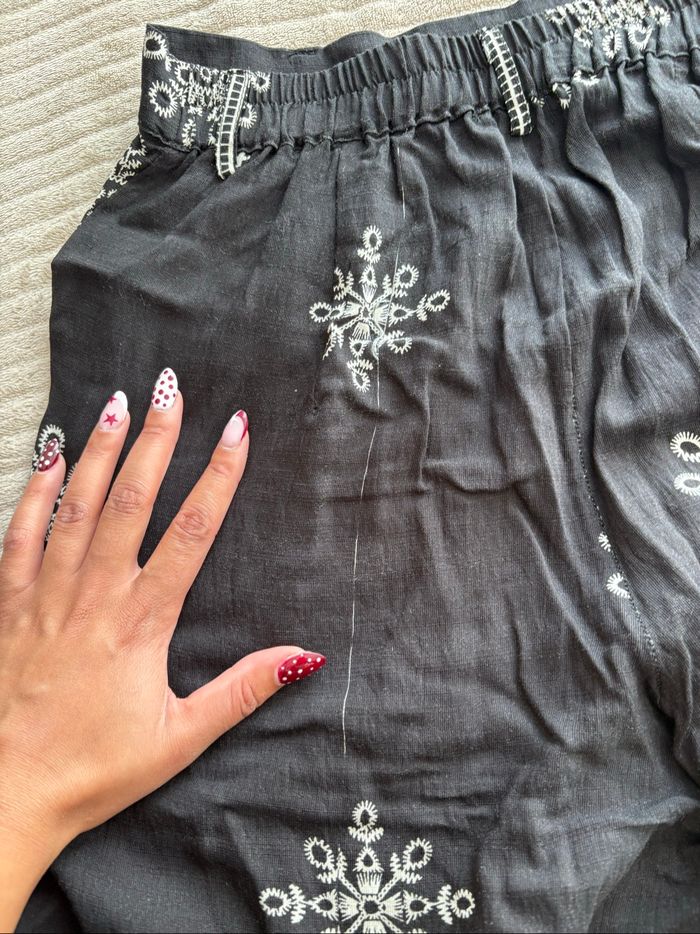 Pantalon fluide noir à motifs blancs – C’Denfer – Taille M/L - photo numéro 2