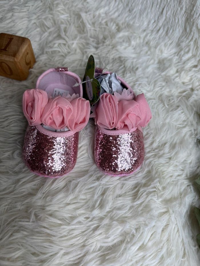 Paire de chaussures rose à paillettes valen Sina taille 21 - photo numéro 2
