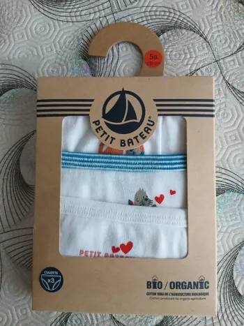 Lot de 3 jolies culottes Petit Bateau 5 ans